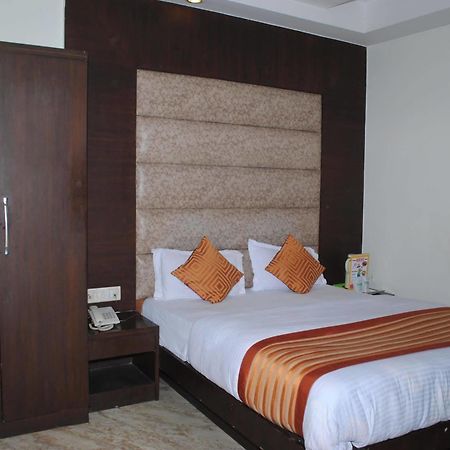 Hotel Seven Seas Inn Nueva Delhi Exterior foto